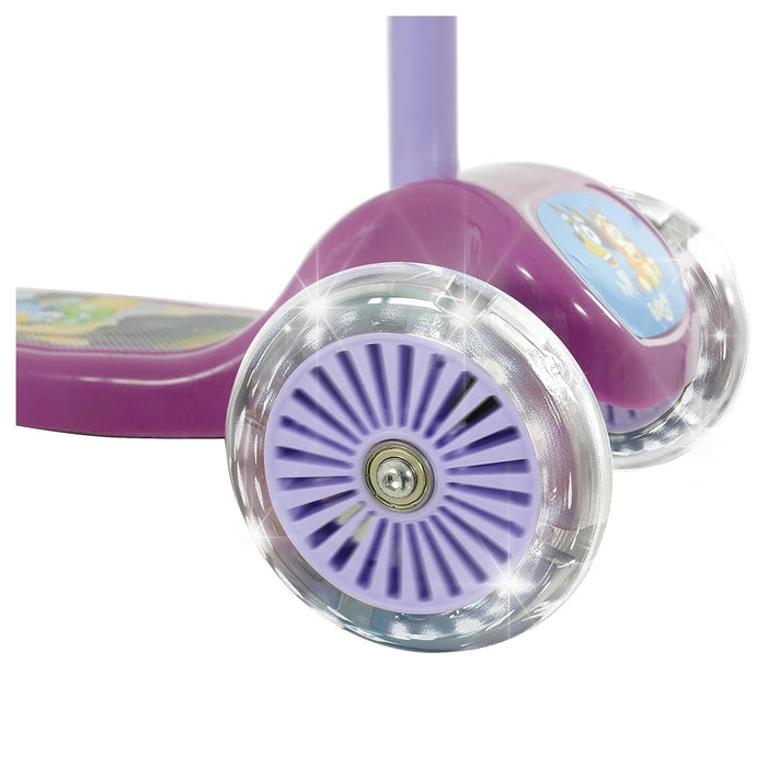 Bluey Tilt 'n' Turn Scooter with Lights