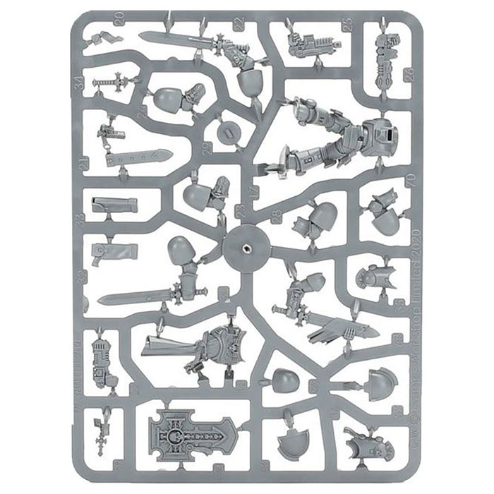 Warhammer 40,000 Space Marines: Bladeguard Veterans Miniatures Set