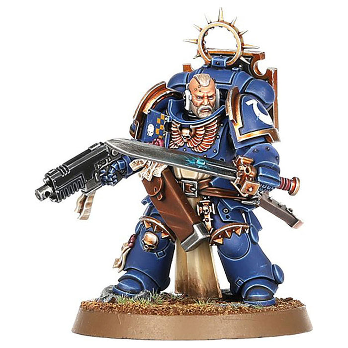 Warhammer 40,000 Space Marines: Bladeguard Veterans Miniatures Set