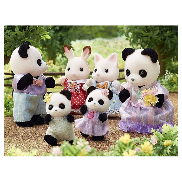 Sylvanian Familes: Pookie Panda Family Figures (4 Pack)