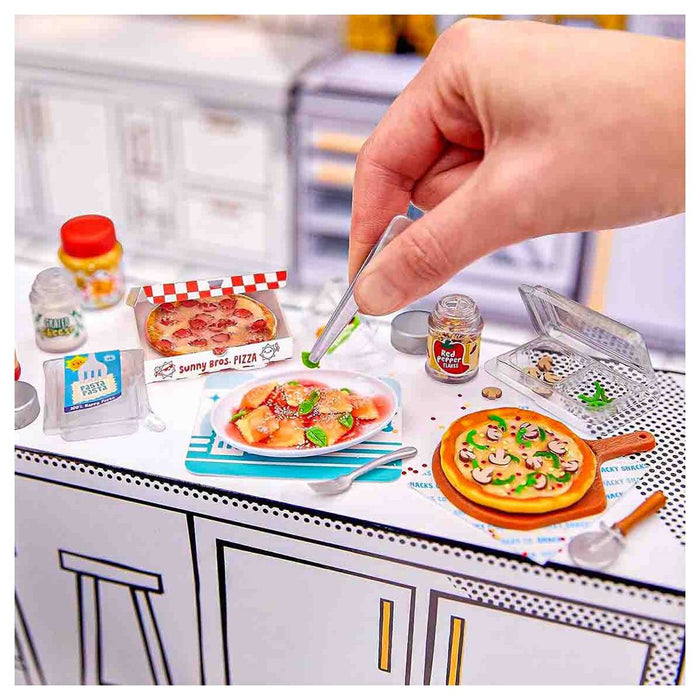 MGA's Miniverse: Make It Mini Food Series 2 Mystery Set (styles vary)