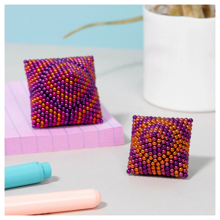 Speks Energize Gradient Spectacularly Magnetic Fidget Toy