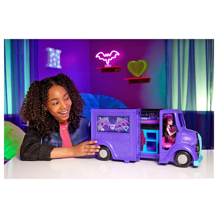 Monster High Draculaura Fangtastic Rockin' Food Truck Playset