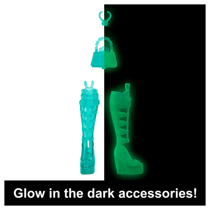 Monster High Skulltimate Secrets: Neon Frights Twyla Doll Set