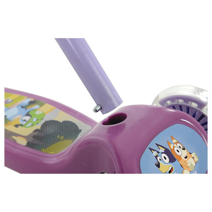 Bluey Tilt 'n' Turn Scooter with Lights