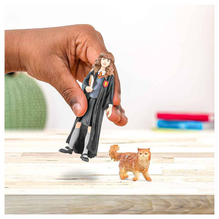 Schleich Harry Potter Hermione & Crookshanks Figure