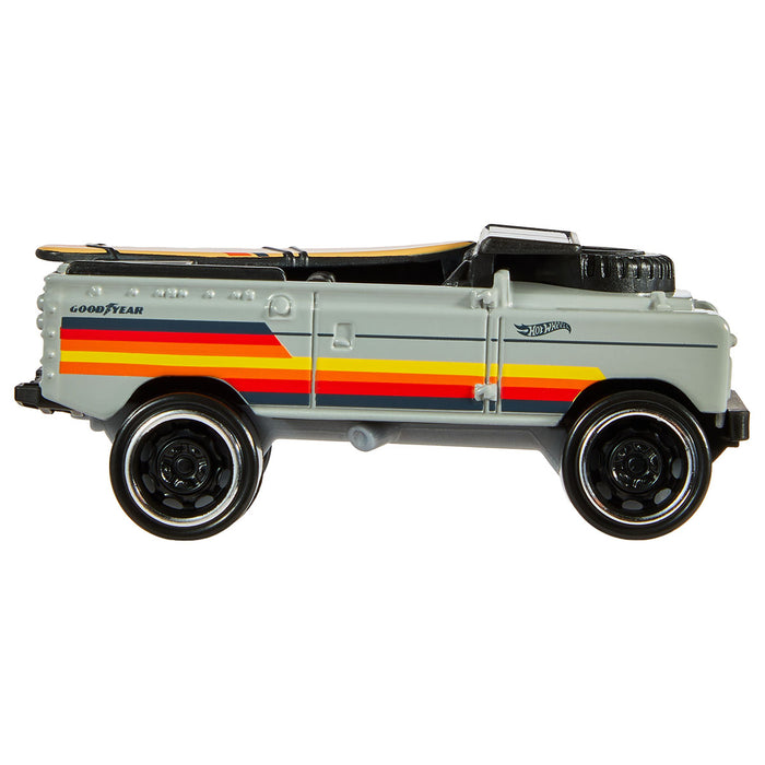 Hot Wheels XL 1966 Land Rover Series II Die-Cast Vehicle