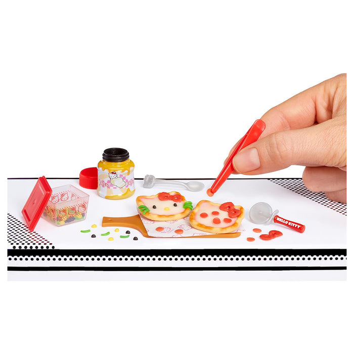 MGA's Miniverse Make It Mini Hello Kitty and Friends Series 2 (Styles vary)