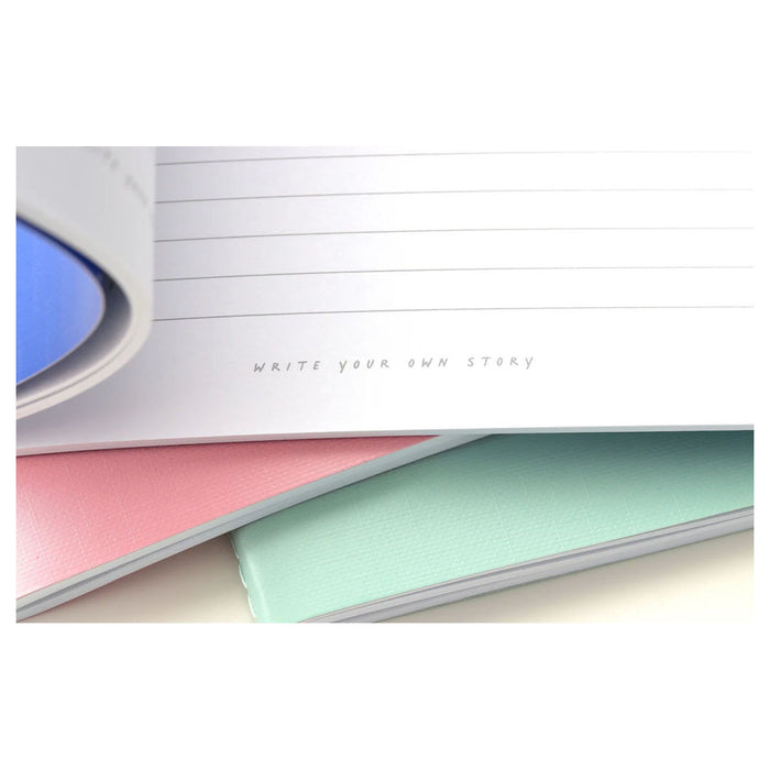 Momiji Going Places Memories, Dreams & Doodles Notebook