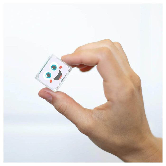 Glo-Pals Water-Activated Light-Up Cubes (4 Pack)