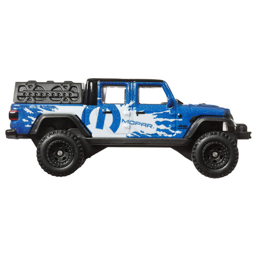 Hot Wheels Premium Car Culture Terra Trek: 2020 Jeep Gladiator Car (2/5)