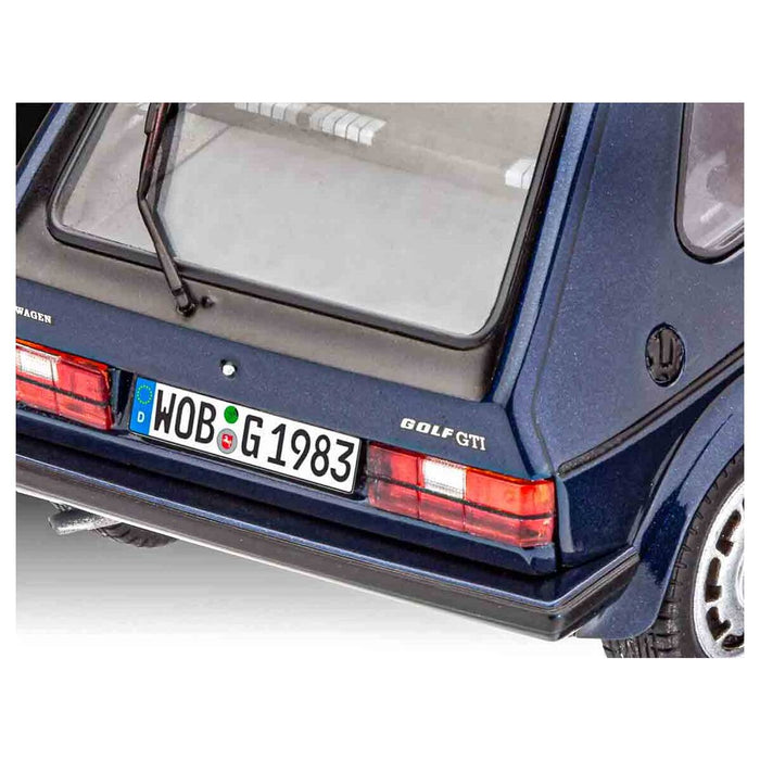 Revell 35 Years of Volkswagen Golf GTI Pirelli 1:24 Model Kit