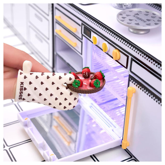 MGA's Miniverse Make It Mini Food Hershey Playset