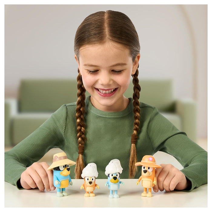 Bluey Family Trip Figures (4 Pack)