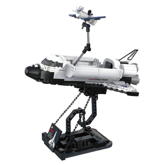 CaDA Space Shuttle Discovery Model Kit