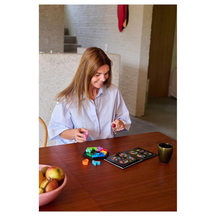 IQ Hexagon Puzzle Game