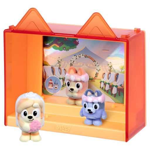 Bluey Fuzzies Episode Pack: The Sign Display Case & Figures