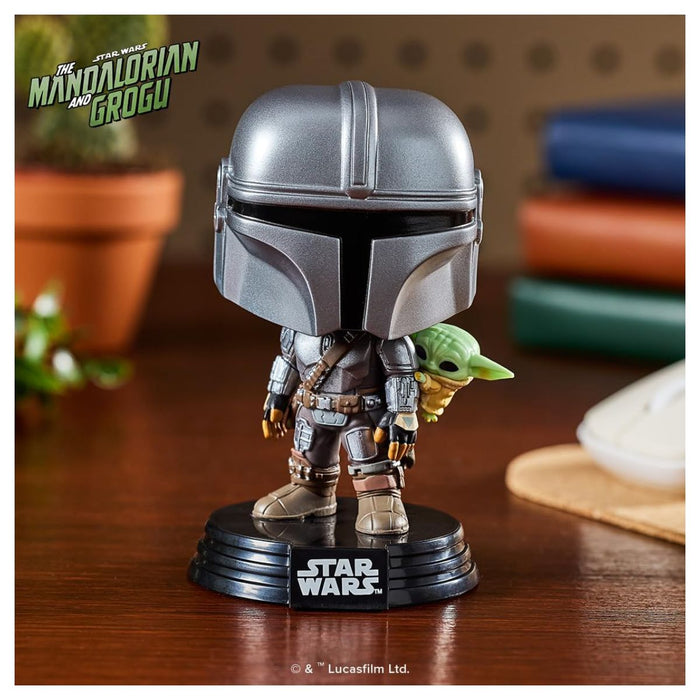 Funko Pop! Star Wars: The Mandalorian with Grogu Bobblehead Figure #818