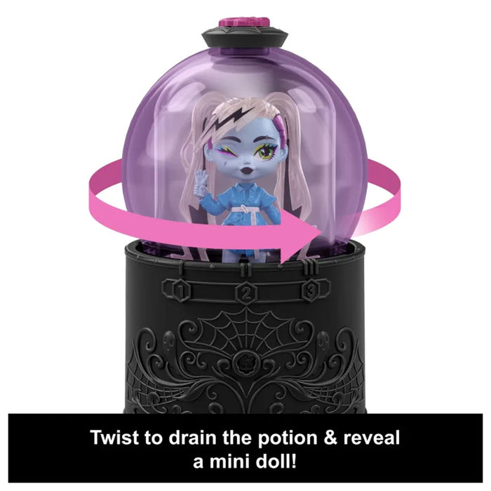 Monster High Potions: Crystal Ball Mini Doll (styles vary)