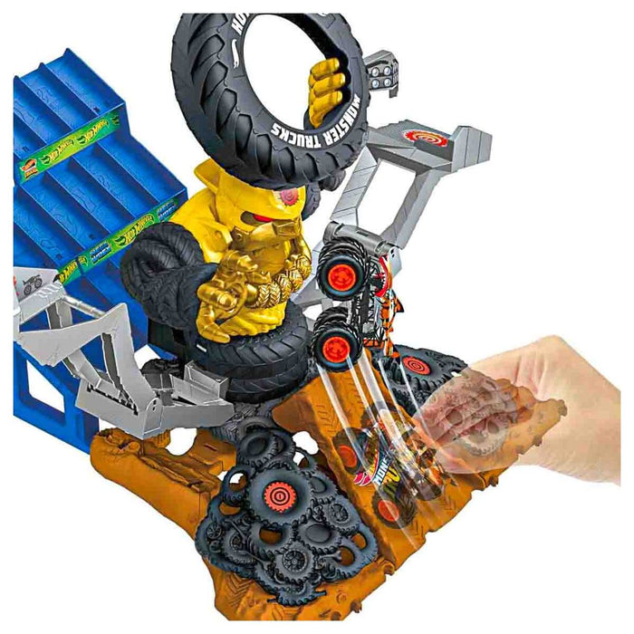 Hot Wheels Monster Trucks Arena Smashers Mega Wrex vs Crushzilla Takedown Playset