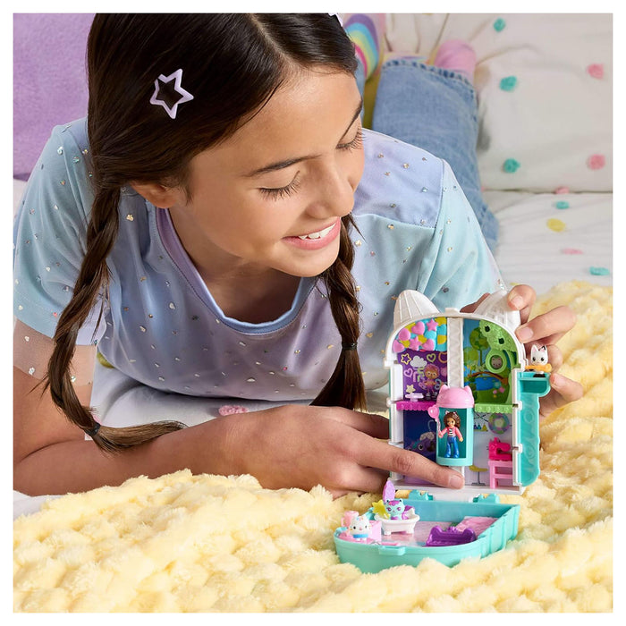 Polly Pocket & Gabby's Dollhouse Micro Dolls compact playset