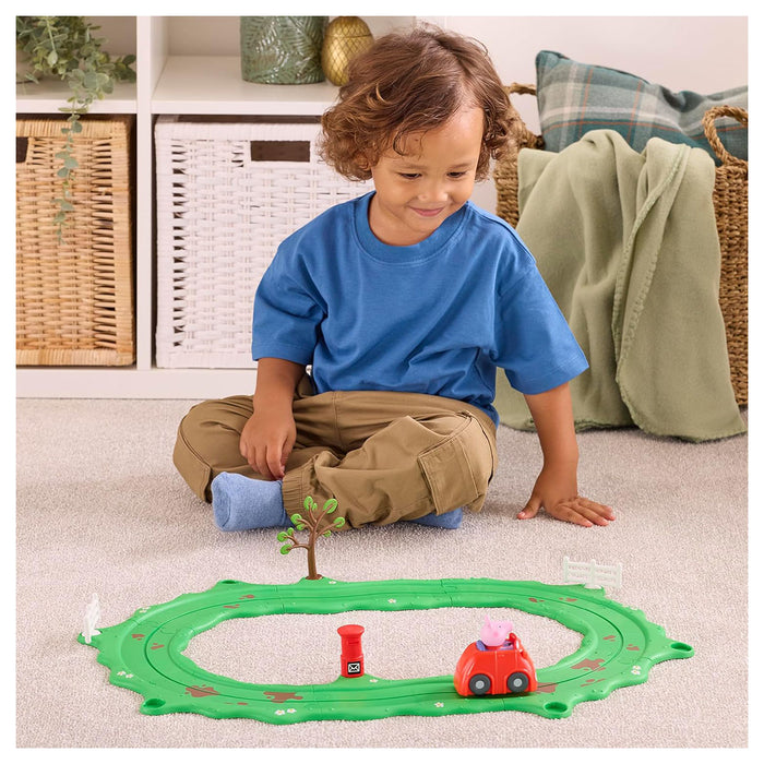  Peppa Pig Whizz-Around Peppa's Little Red Car Set