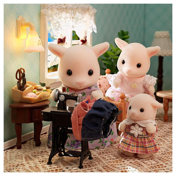 Sylvanian Families Goat Family Figures (4 Pack)