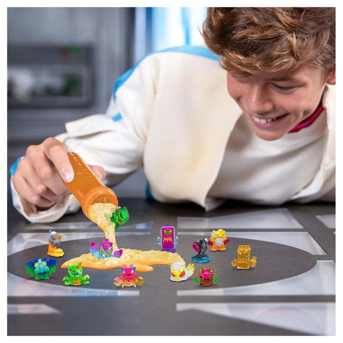 MrBeast Lab Swarms Mega Lab Pack Atomic Series Crab Cat