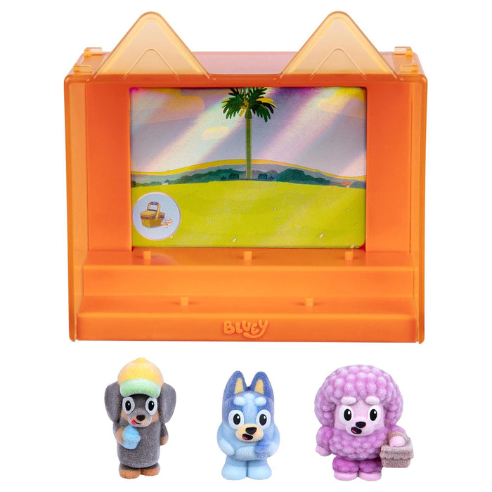 Bluey Fuzzies Episode Pack: Shadowlands Display Case & Figures 